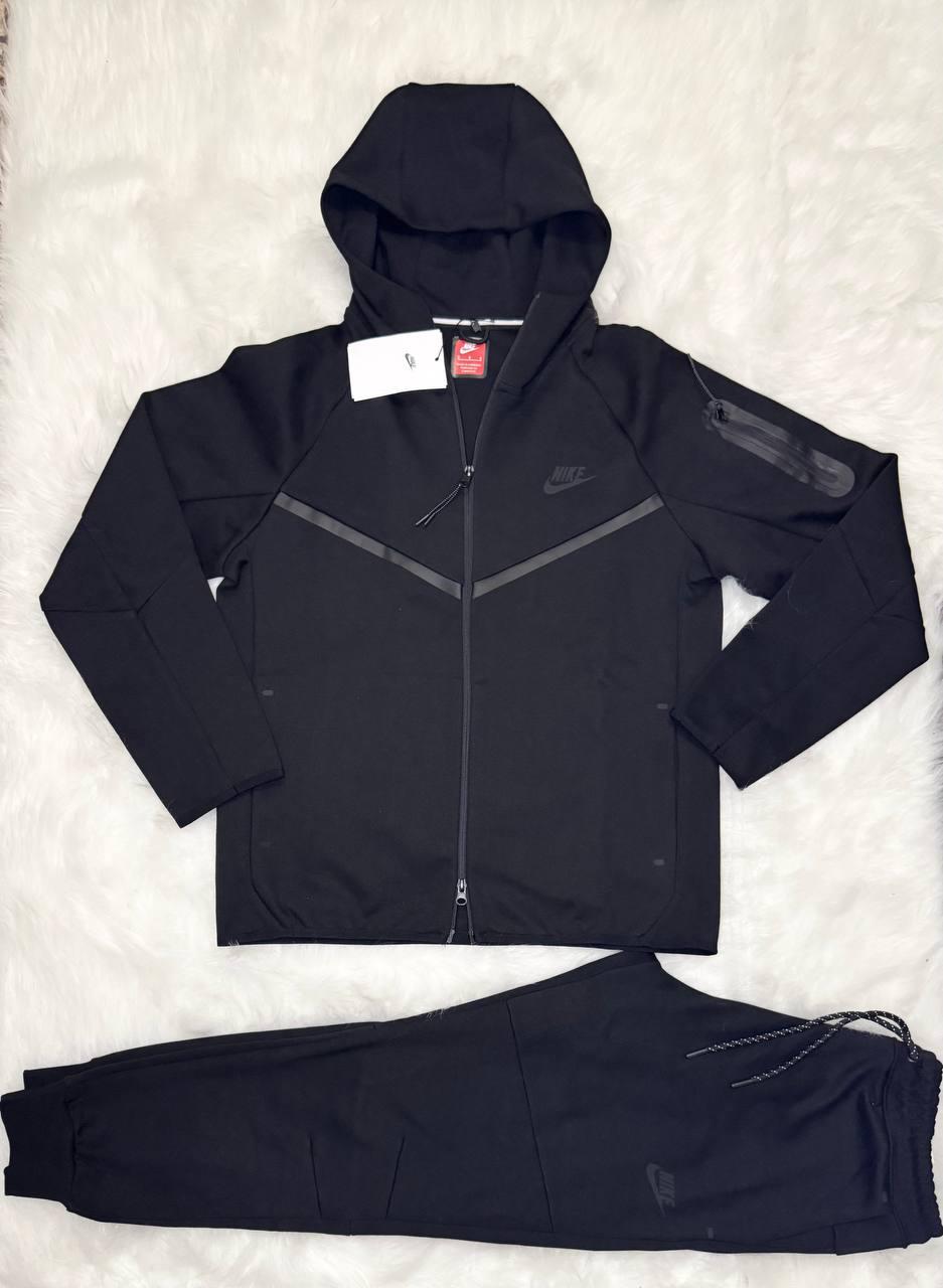 Nike Men’s Black and Grey Tracksuit Set  Stylish Sportswear Outfit