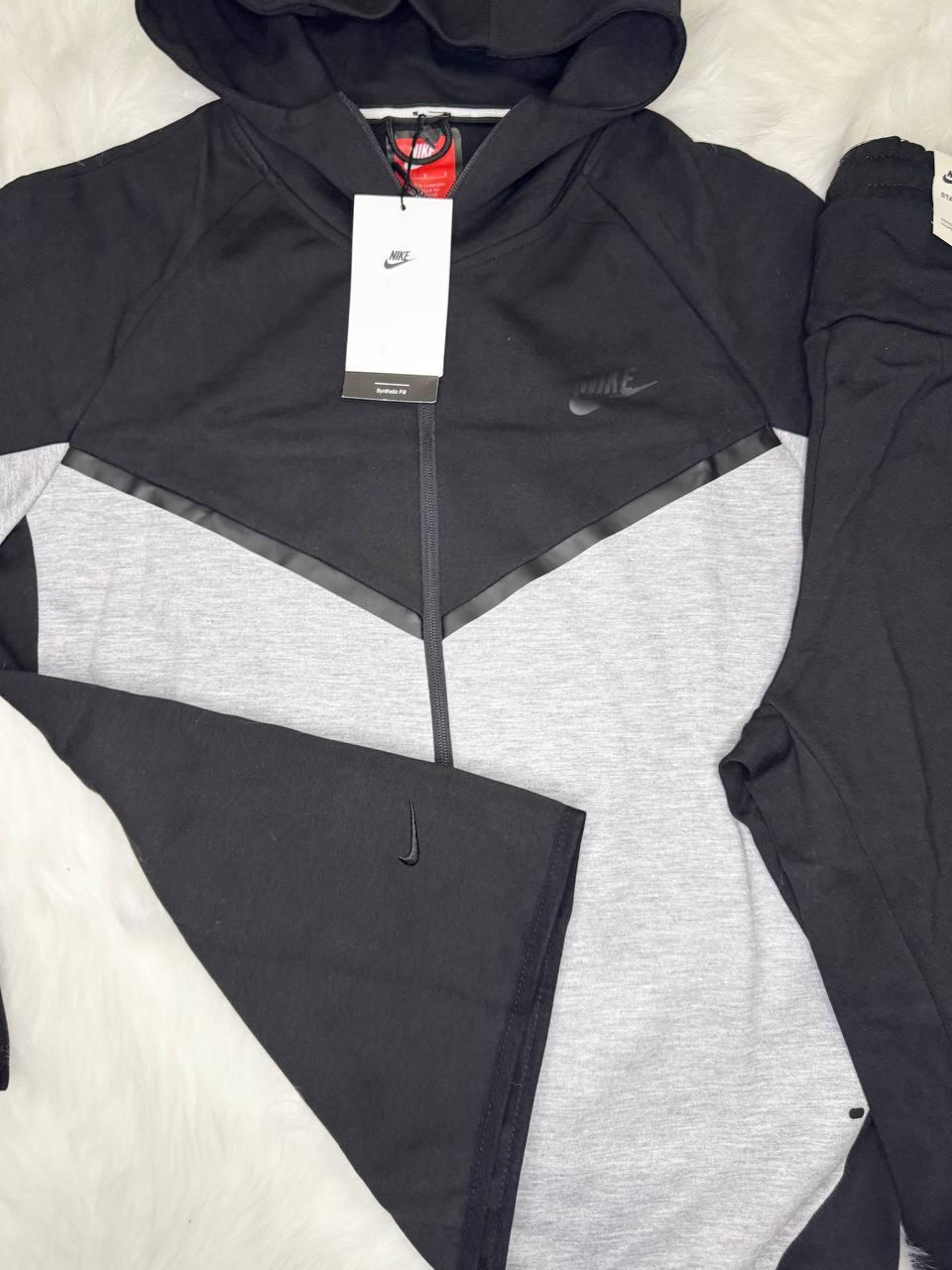 Nike Men’s Black and Grey Tracksuit Set  Stylish Sportswear Outfit